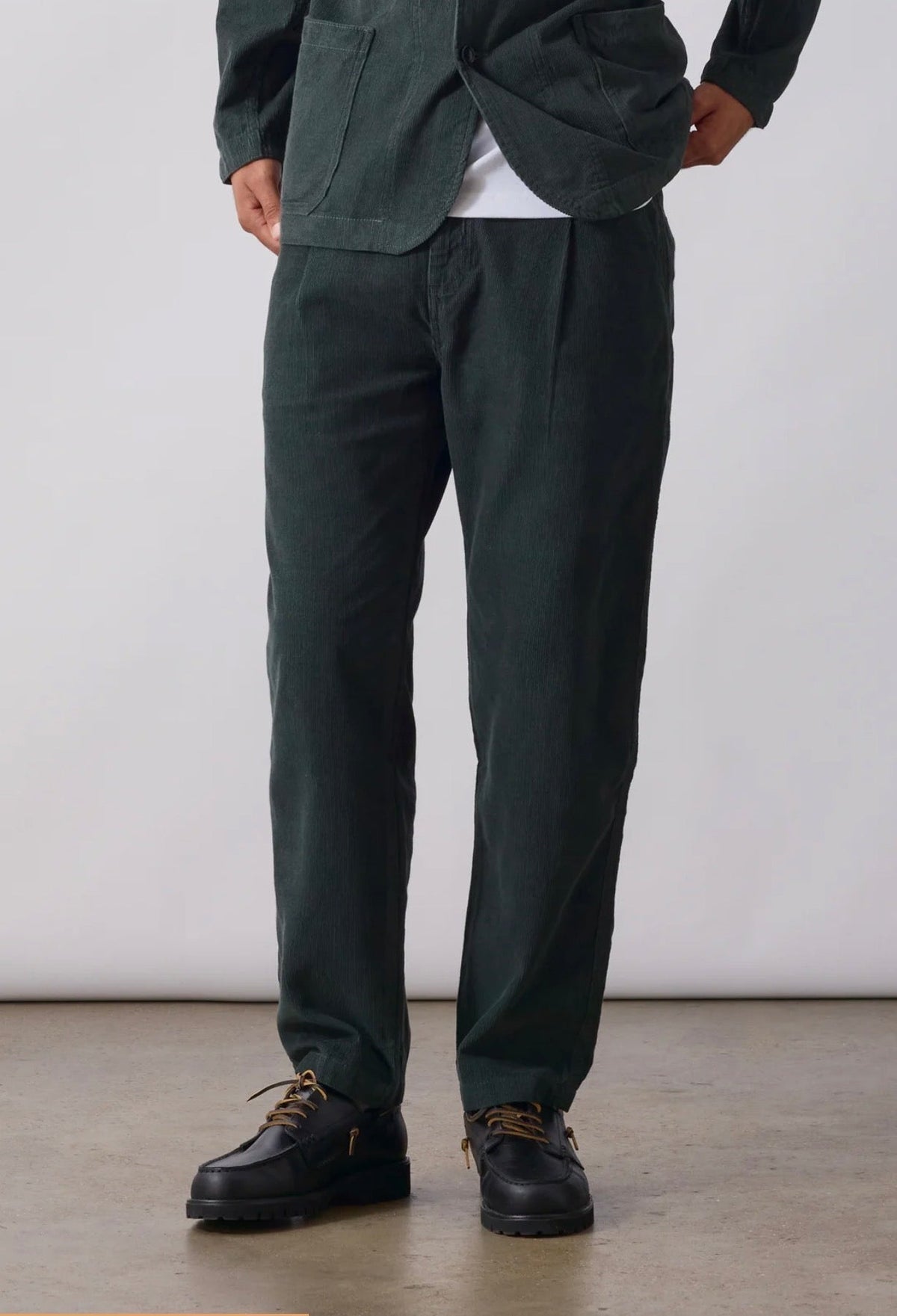 fine cord waiter pants - service works - 520101690 - pantalons classiques - Nouveau. men
